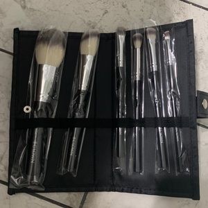 CROWN Pro makeup brushes - set of 6